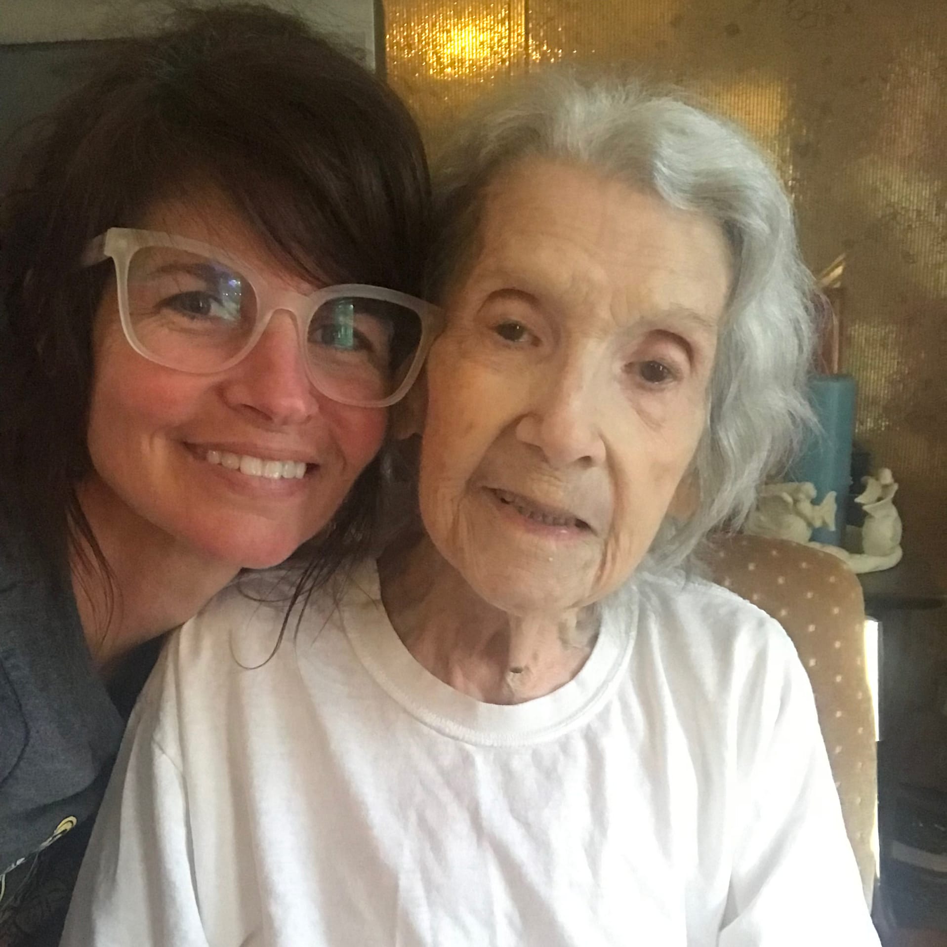 hospice nurse tara lee and paitent jean sq